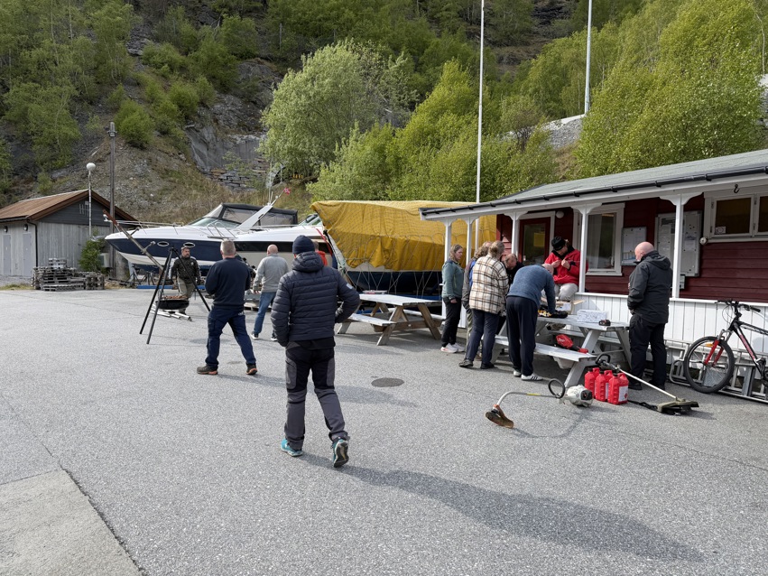 Bilder fra fellesdugnad 11.05.26